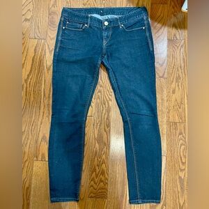 *Vintage* Dark wash Express low rise skinny jeans in a size 6 short